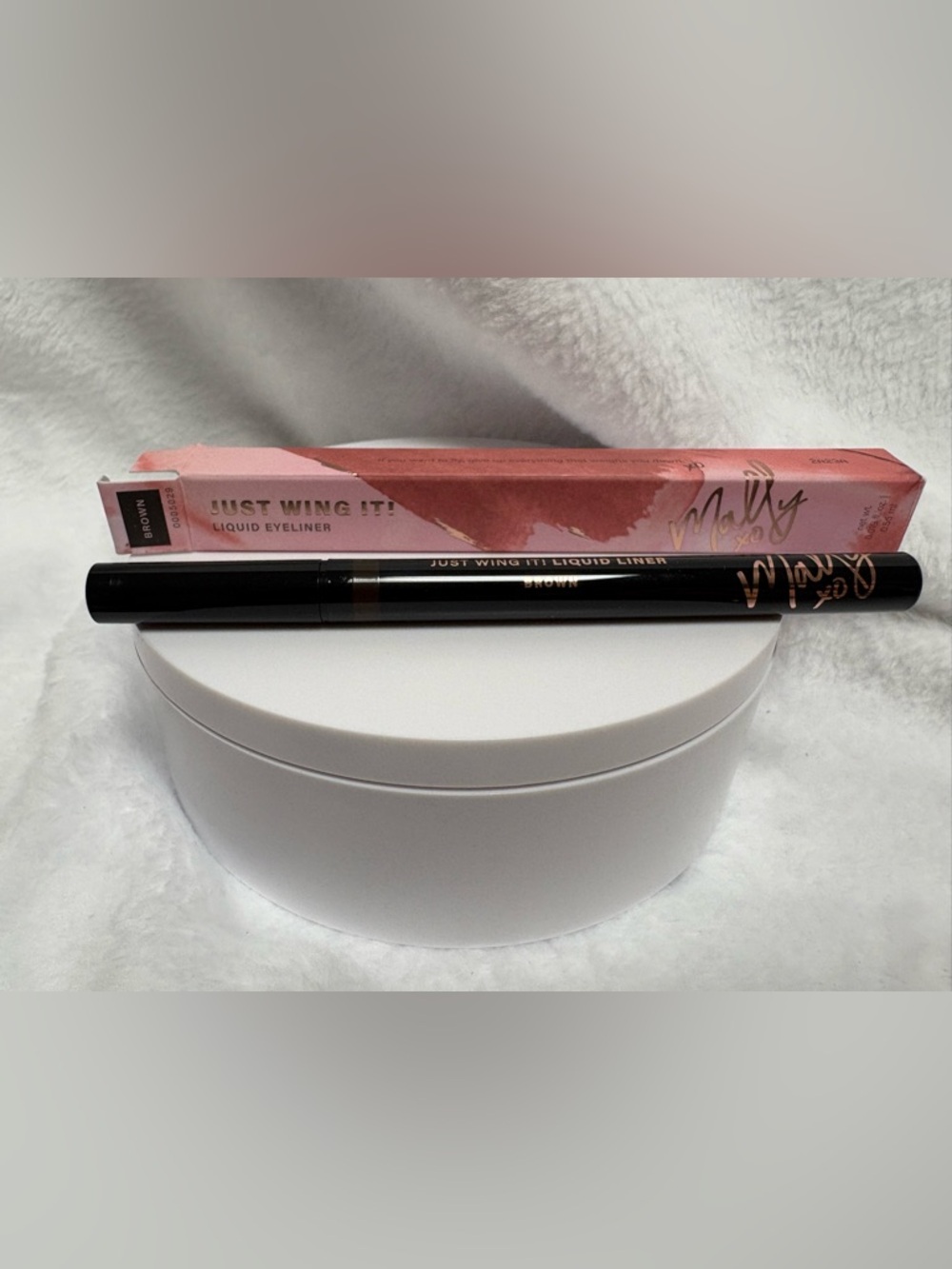 Mally Just Wing It Liquid Eyeliner Brown 0.015 fl oz New In Box Full Size